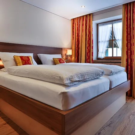 Gaestehaus Alexandra Apartamento *